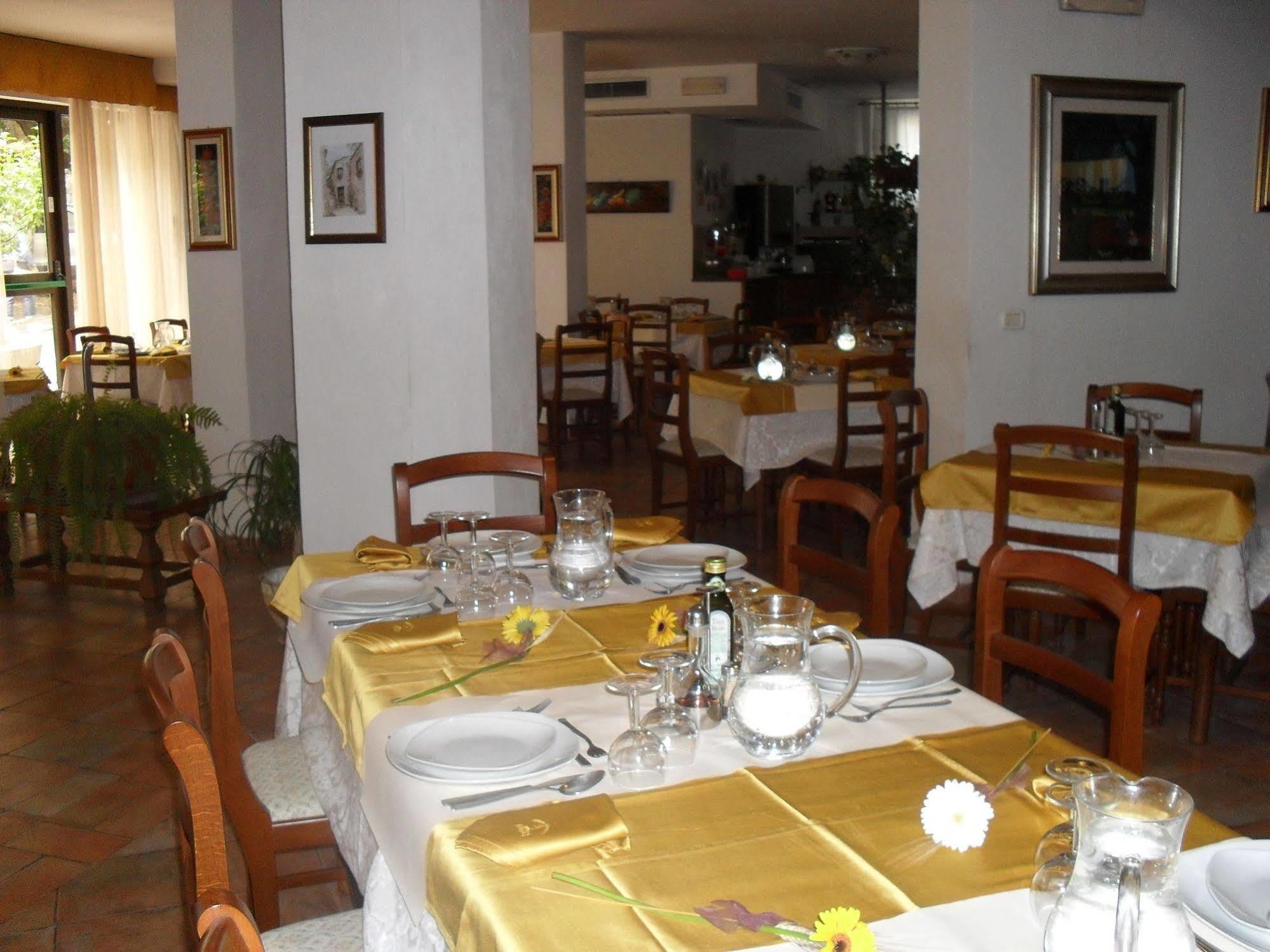 Albergo Ristorante Olimpia Abbadia San Salvator Dış mekan fotoğraf
