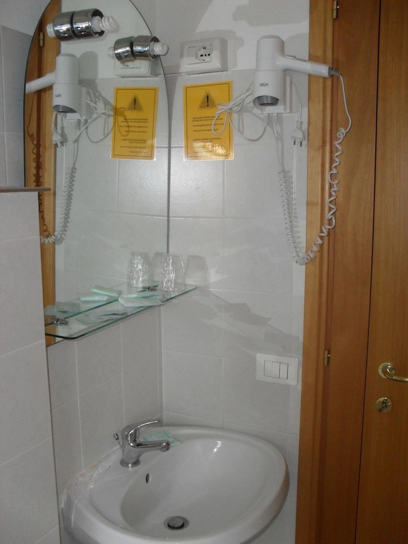 Albergo Ristorante Olimpia Abbadia San Salvator Dış mekan fotoğraf